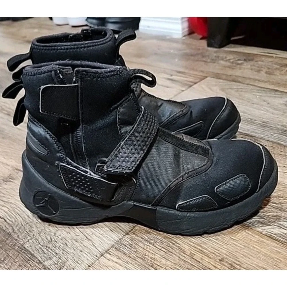 🔥RARE🔥Air Jordan Trunner LX High Triple Black 8.5 High Hi Top Zip Basketball